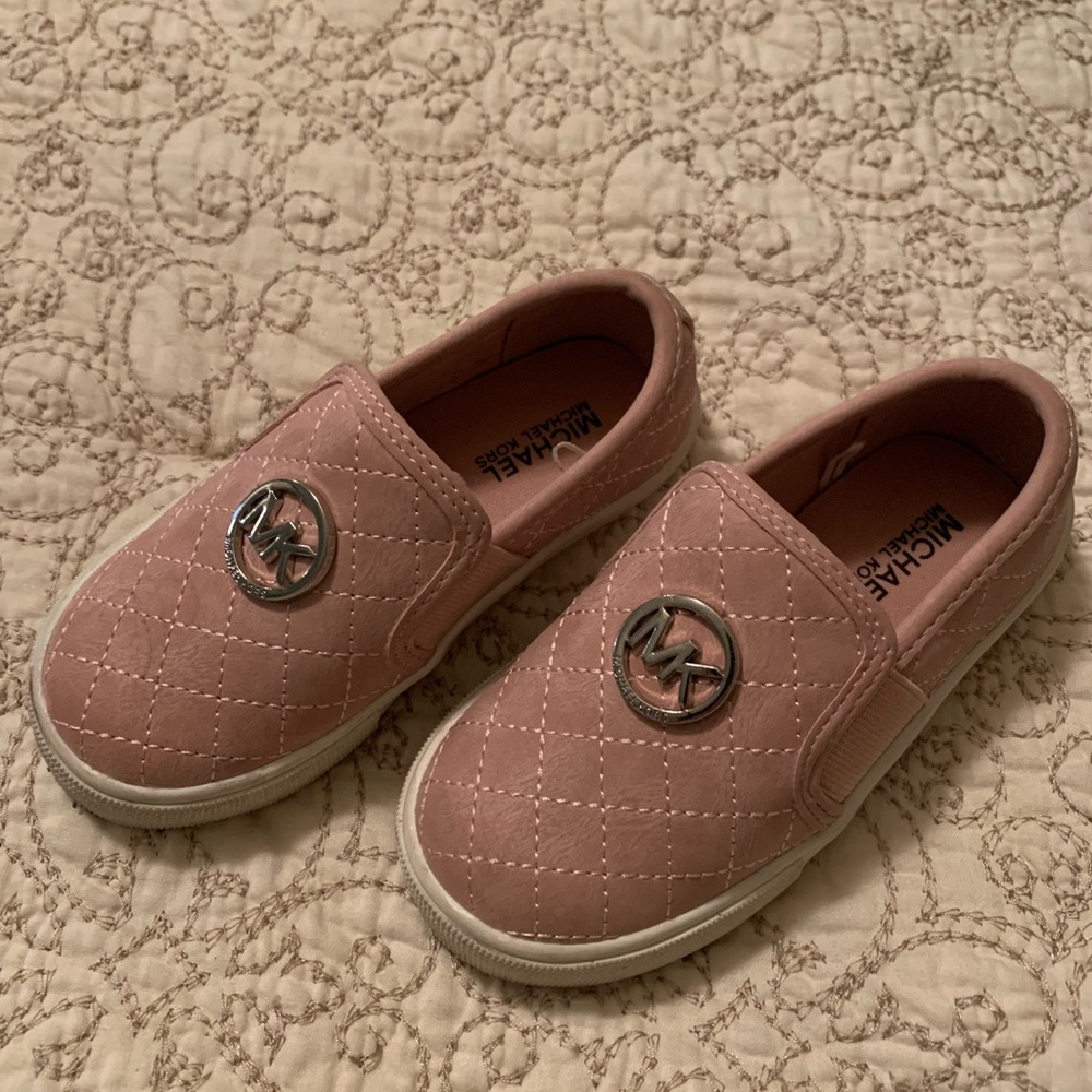 Toddler girls Michael Kors pale pink sneakers